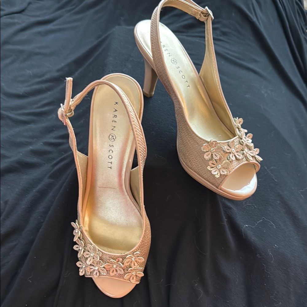 Karen Scott Gold Slingback Heels with Rhinestone Embellishments